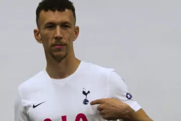 Lavina reakcija zbog Perišićeva prelaska u Tottenham. Među prvima se javio Modrić, navijači u potpunoj ekstazi