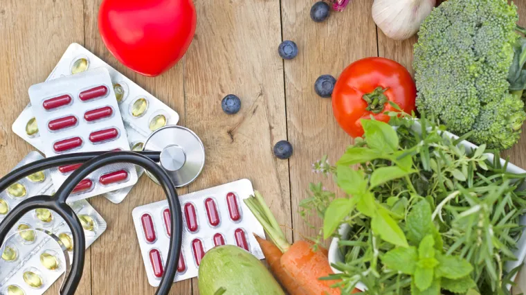 Neke namirnice umanjuju djelovanje lijekova. Stručnjaci naveli na koje kombinacije bi trebalo pripaziti