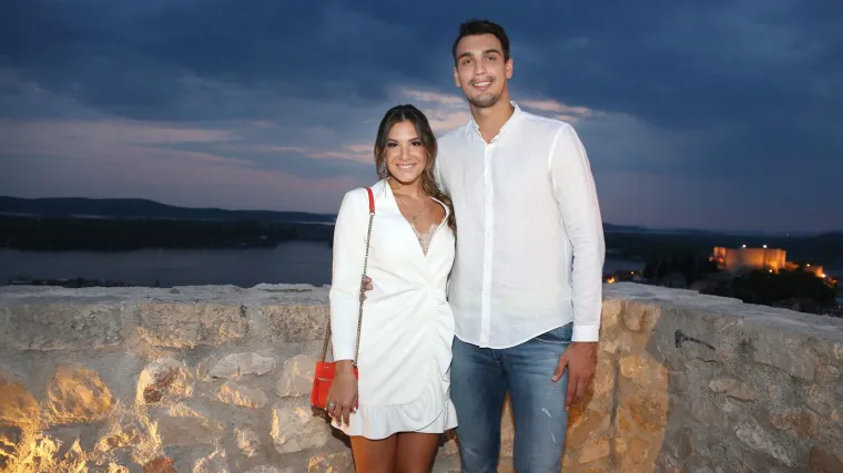 Dario Šarić i njegova voljena Karla dobili su najljepši dar za 10. godišnjicu: Uskoro postaju roditelji