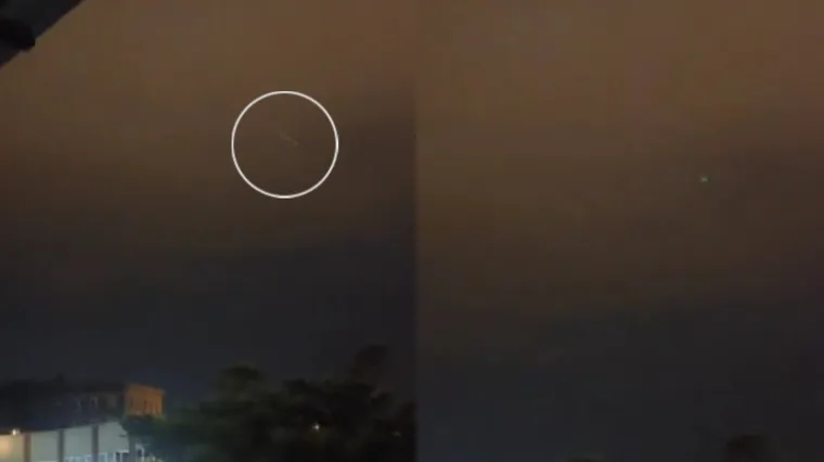 Snimka oluje sablaznila Srbe: Misteriozna svjetlost velikom se brzinom kretala na nebu i mijenjala položaj