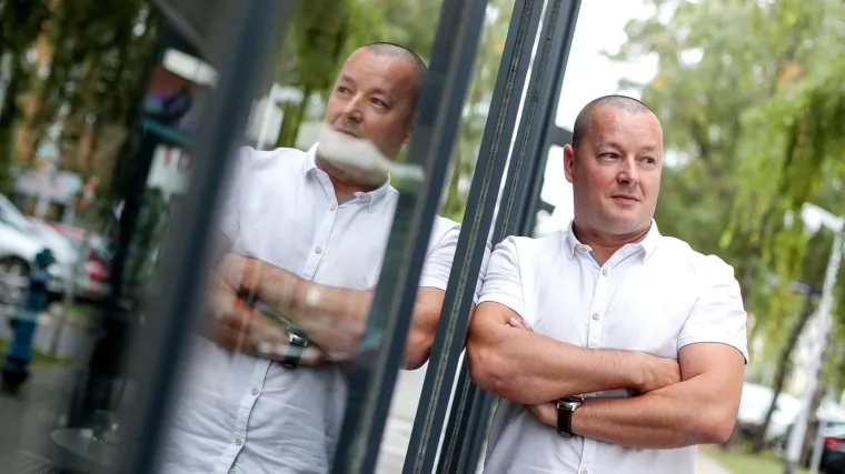 Ispravak teksta 'MUP htio kazniti šefa sindikata koji je otkrio kršenje zakona. Upravni sud to nije dozvolio'
