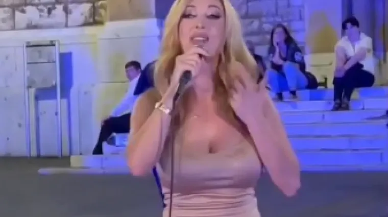 Zbog provokativnog nastupa Lidije Bačić ispred crkve nastala cijela frka, javili se iz Općine: 'Izigrani smo'