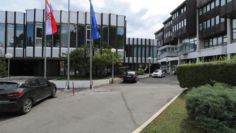 Ravnatelj osječkog KBC-a o slučaju pacijentice koja je i nakon pobačaja ostala trudna: 'Zahvat nije obavila medicinska sestra'