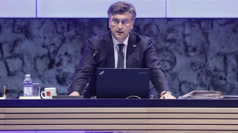 Plenković potvrdio da će država intervenirati u cijene goriva: 'Stižu tektonske promjene energetske infastrukture u Europi'