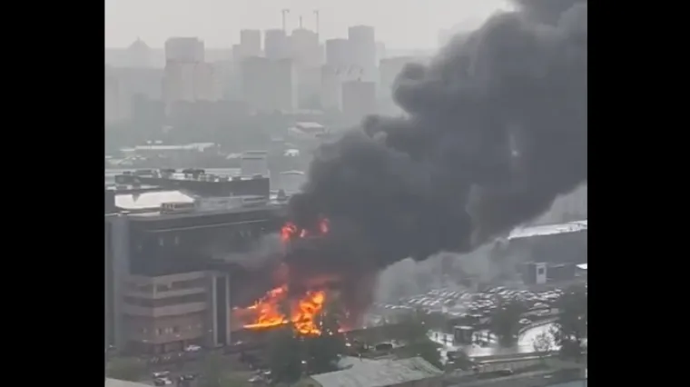 VIDEO Ogroman požar guta poslovni centar u Moskvi!