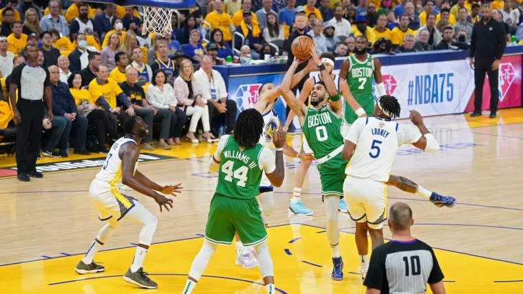 Boston slavio u prvoj utakmici NBA finala: Celticsi uzeli brake Warriorsima
