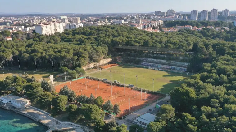 Počeli su radovi na prvom pulskom hotelu s pet zvjezdica: Građani i dalje skupljaju potpise protiv