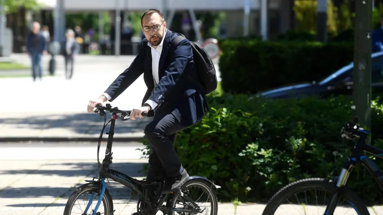 Toma&scaron;ević priznao da jednom tjedno jede ćevape, a o stadionu u Maksimiru kaže: 'Ni kunu ne bih dao za novi'