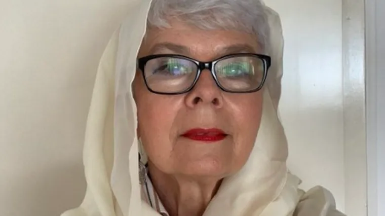 Jadranka Kosor iznenadila neobičnim selfijem s maramom na glavi, a razlog je i više nego jasan: 'Za ljubav'