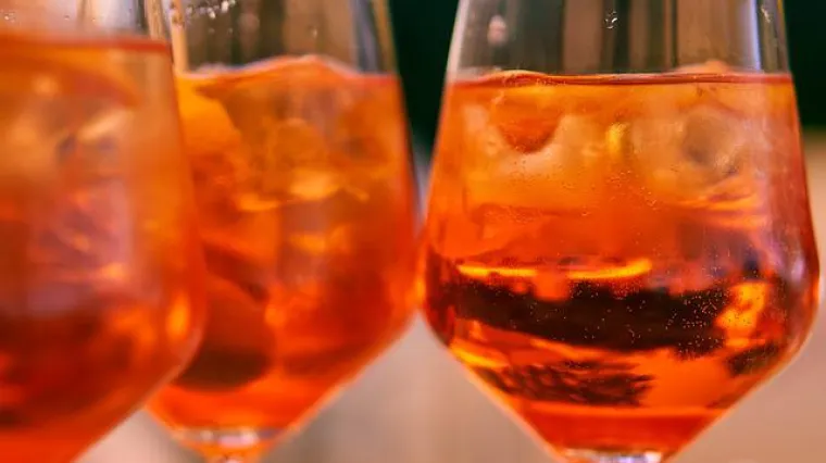 Aperol spritz osvježavajući koktel za ljetne dane