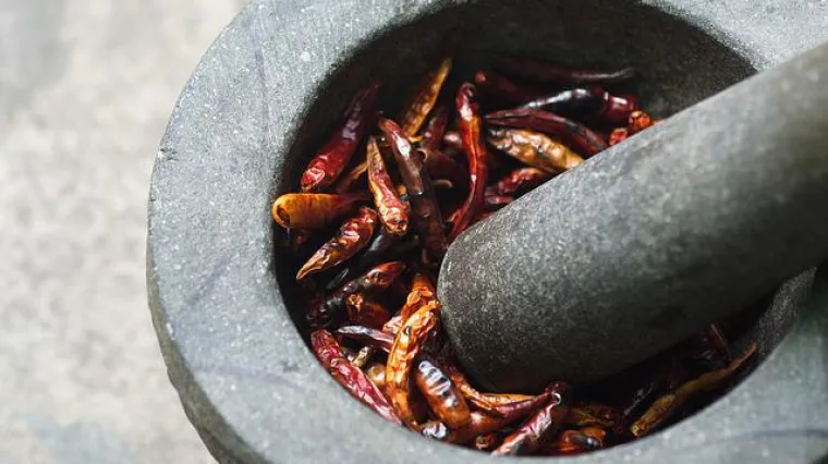 Kako i za&scaron;to se koristi kajenski papar i med?