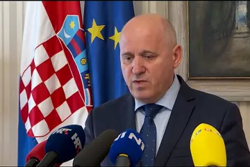 Bačić nakon koalicijskog sastanka: 'Za očekivati je da bi moglo doći do daljnjeg rasta cijena nafte'