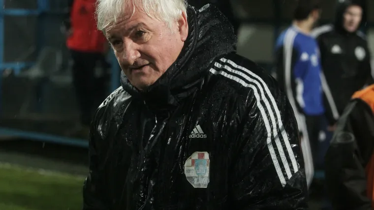 Preminuo je Mladen Frančić, legendarni trener Slaven Belupa