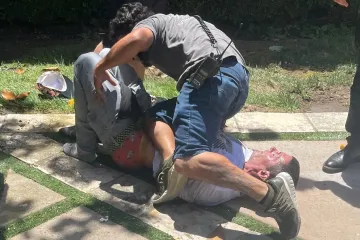 Jason Alexander objavio 'live' svojeg upada na posjed Britney Spears, s kojom je bio u braku ravno 55 sati: 'Ona je moja supruga!'