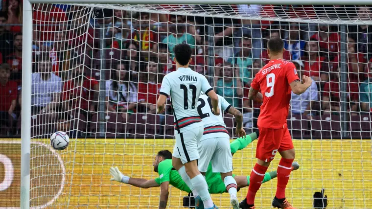 &Scaron;vicarska sru&scaron;ila Portugal golom u 57. sekundi, Srbi propustili dva pogotka prednosti u Ljubljani: &Scaron;panjolska preuzela vodstvo