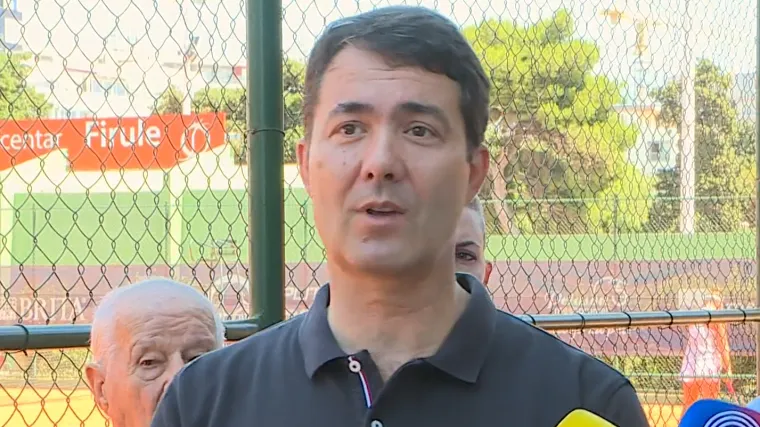 Splitski izbori sve bliže, političari ne odmaraju ni na Tijelovo. Ni danas ni&scaron;ta bez seks afere