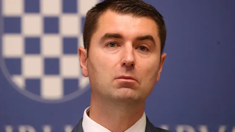 Situacija zaista ne djeluje bajno, ministar otkrio &scaron;to rade oko cijena goriva