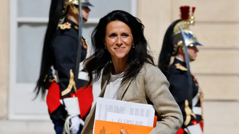 Francuska ministrica tek zasjela na funkciju, a već joj prijeti smjena? Na&scaron;la pod te&scaron;kim optužbama za silovanje na poslu
