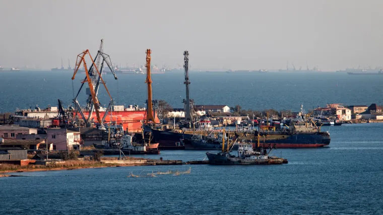 Prvi strani trgovački brod isplovio je iz Mariupolja od svibnja kada su Rusi osvojili ukrajinsku luku