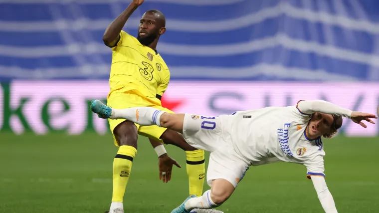 Real Madrid predstavio najplaćenijeg stopera svijeta, on odmah progovorio o Vatrenom: 'Rekao mi je sve bitno, puno priča s Modrićem....'