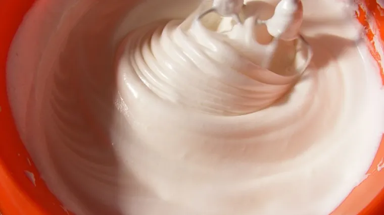 Beze kore i čokoladna krema savr&scaron;en spoj