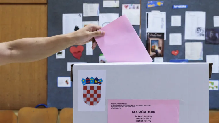 Izlaznost manja nego na pro&scaron;lim izborima u Splitu, zabilježili četiri slučaja kr&scaron;enja izborne &scaron;utnje