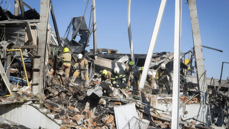 'Sve je u plamenu. Tijela su bila posvuda, hodali smo po staklu'. Oglasile se žrtve napada na trgovački centar