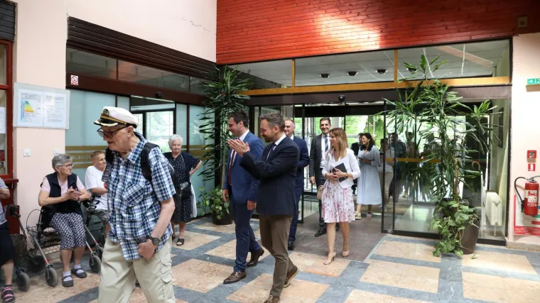 Mijenja se čitava strategija brige o starijima, evo &scaron;to Vlada planira umjesto klasičnih domova