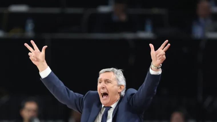 Dosta žestoka retorika izbornika Srbije: 'Ako se ne promijenimo postat ćemo kao Hrvati'