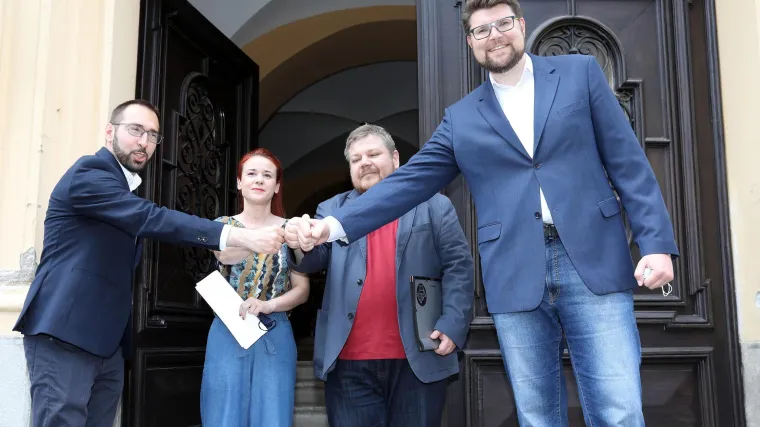 SDP i Možemo! ne surađuju kako bi trebali; Grbin uzima stvar u svoje ruke: 'O reviziji suradnje već se mjesecima govori...'