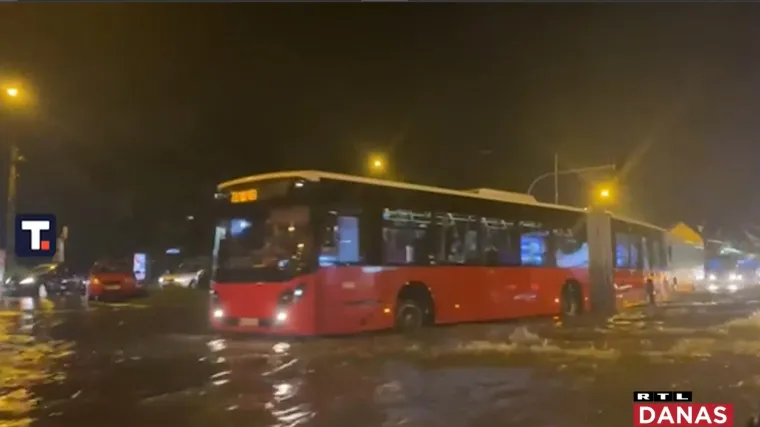 Velike poplave u Beogradu: 'Na onog gore ne možemo utjecati, kad će &scaron;to da nam pusti'