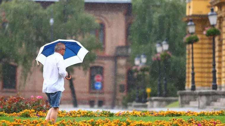 Stiže promjena vremena, temperature padaju: Poslijepodne ki&scaron;a, mogući izraženiji grmljavinski pljuskovi