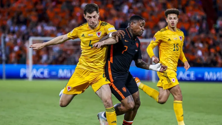 Ajax doveo pojačanje iz Premier lige! Dali su pravo bogatstvo za reprezentativca