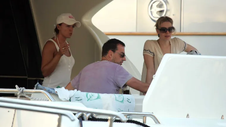 Jelena Veljača i Roman Majetić svoju ljubav nisu skrivali, evo kako su se zabavljali na jahti Željka Mitrovića