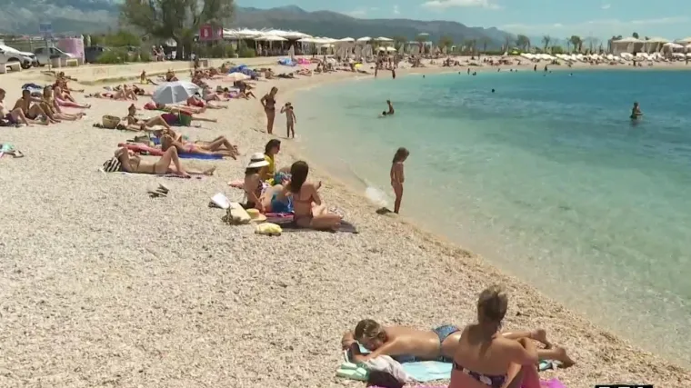 Split bira: Puljak ili Đogaš? Otkucalo je 19 sati, a izlaznost slaba. Splićani su dan ipak proveli na plaži
