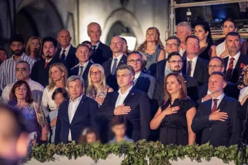 Otvorenje 73. Dubrovačkih ljetnih igara nisu propustili Jandroković i Šuica, a Plenković je na svečanost poveo i dječicu