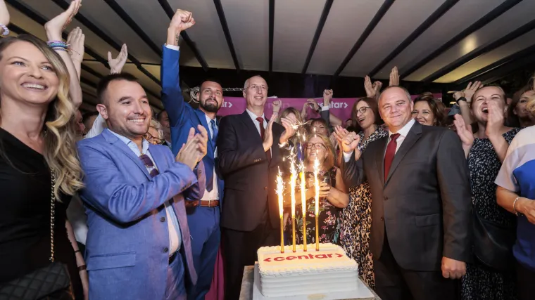 Splićani imaju novog, starog gradonačelnika. Poraz na izborima zatresao je HDZ koji je u Splitu ostao bez &scaron;efa