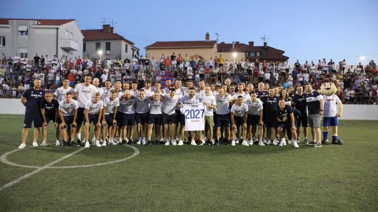 Livaja Hajdukov jo&scaron; pet godina, navijači u deliriju: 'Ovaj prijelazni rok bit će malo drugačiji'