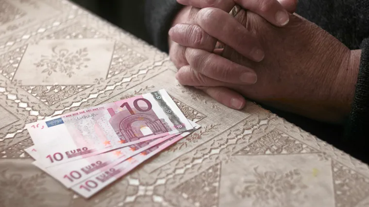 Hrvati ogorčeni na državu, plju&scaron;te komentari na pitanje: 'Je li vas sram reći kolika će vam biti plaća u eurima?'