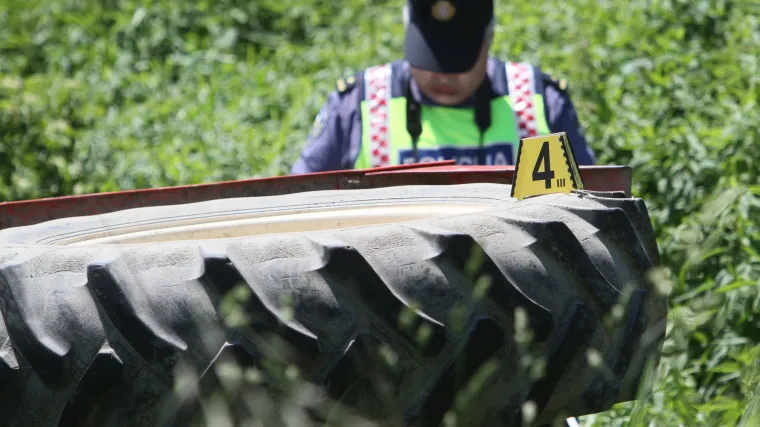 U prevrtanju traktora u Baranji poginuo 54-godi&scaron;nji vozač