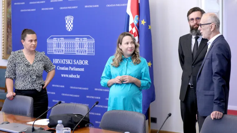 Poznato tko je bila 'najbrbljavija' saborska zastupnica u proljetnom zasjedanju, a troje ih se nije oglasio niti jednom