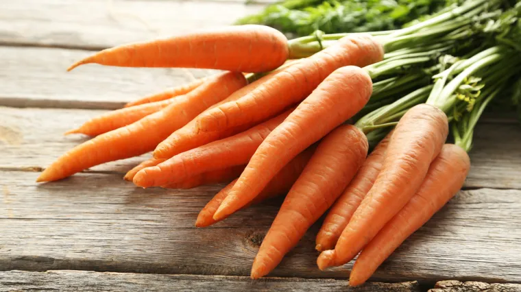 Salata od crne rotkve i mrkve upotpunit će svako jelo