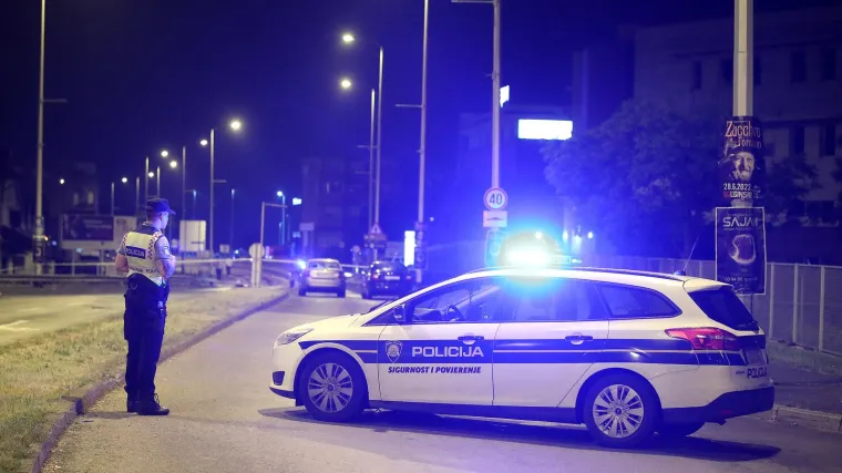 Kod Kutine sletio auto, poginula jedna osoba, kod Petrinje poginuo motociklist