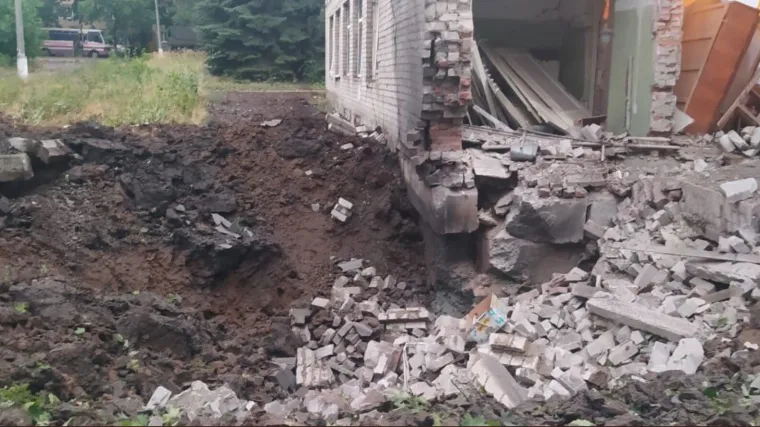 Rusi raketirali dvokatnicu, vrtić, školu i medicinski fakultet. Šestero je mrtvih