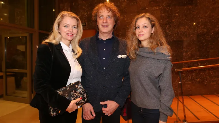 Ponosni djed Huljić otkrio sve detalje o Haninom porodu: 'Mi muški smo malo izgubljeni'