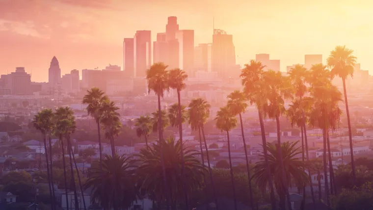 Zbog stra&scaron;ne su&scaron;e, ulicama Los Angelesa patrolira 'vodena policija', paze na svaku lokvu vode na ulicama