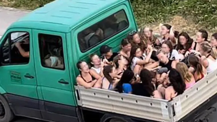 Skandal ili zabava? Prikolica kamiona natrpana belgijskom djecom izazvala je političku dramu u Otoku