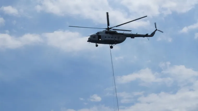 Nakon kanadera, MORH u pomoć Slovencima poslao i helikopter