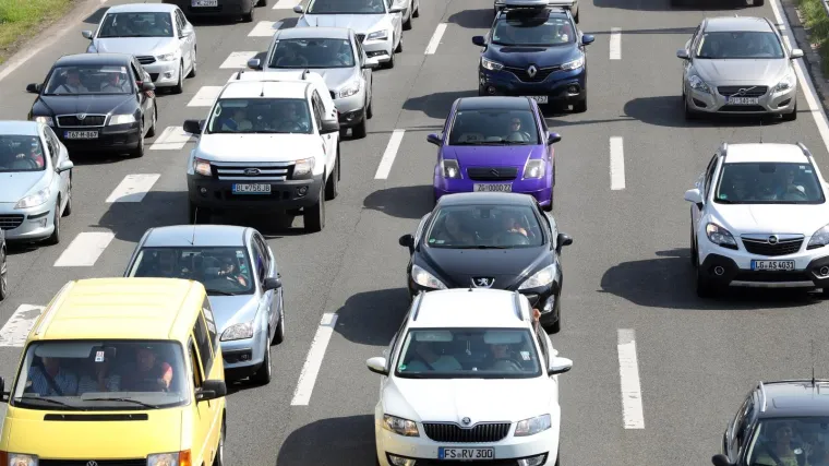 Policija objavila upozorenja za sve vozače: Pročitajte prije nego krenete na put!