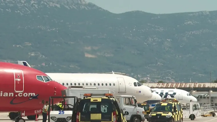 Svakih pet minuta u splitskoj zračnoj luci sleti ili uzleti jedan zrakoplov: 'Sve &scaron;tima. Ima gužve, ali ide po planu'